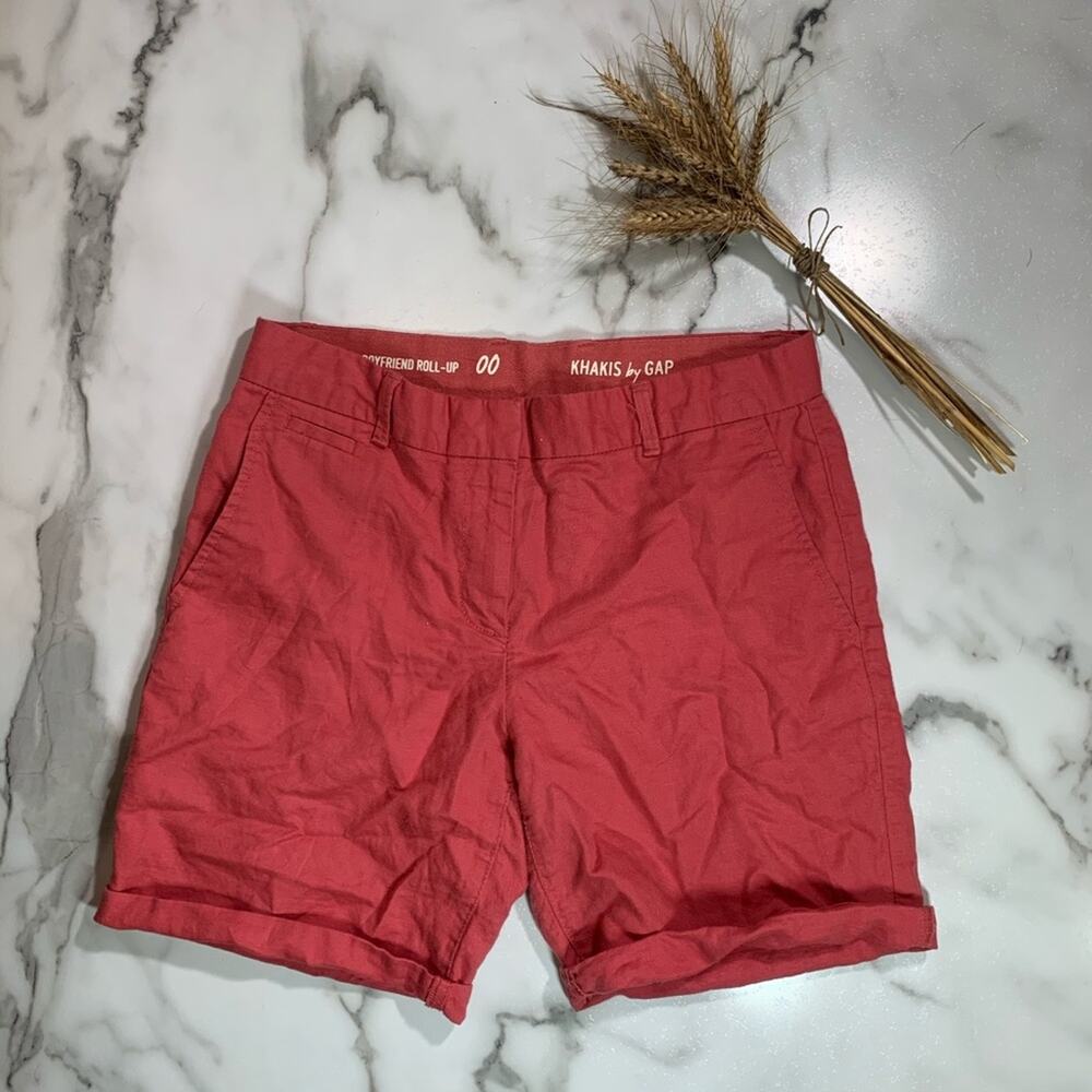 Gap khakis boyfriend roll-up shorts rusty coral size 00